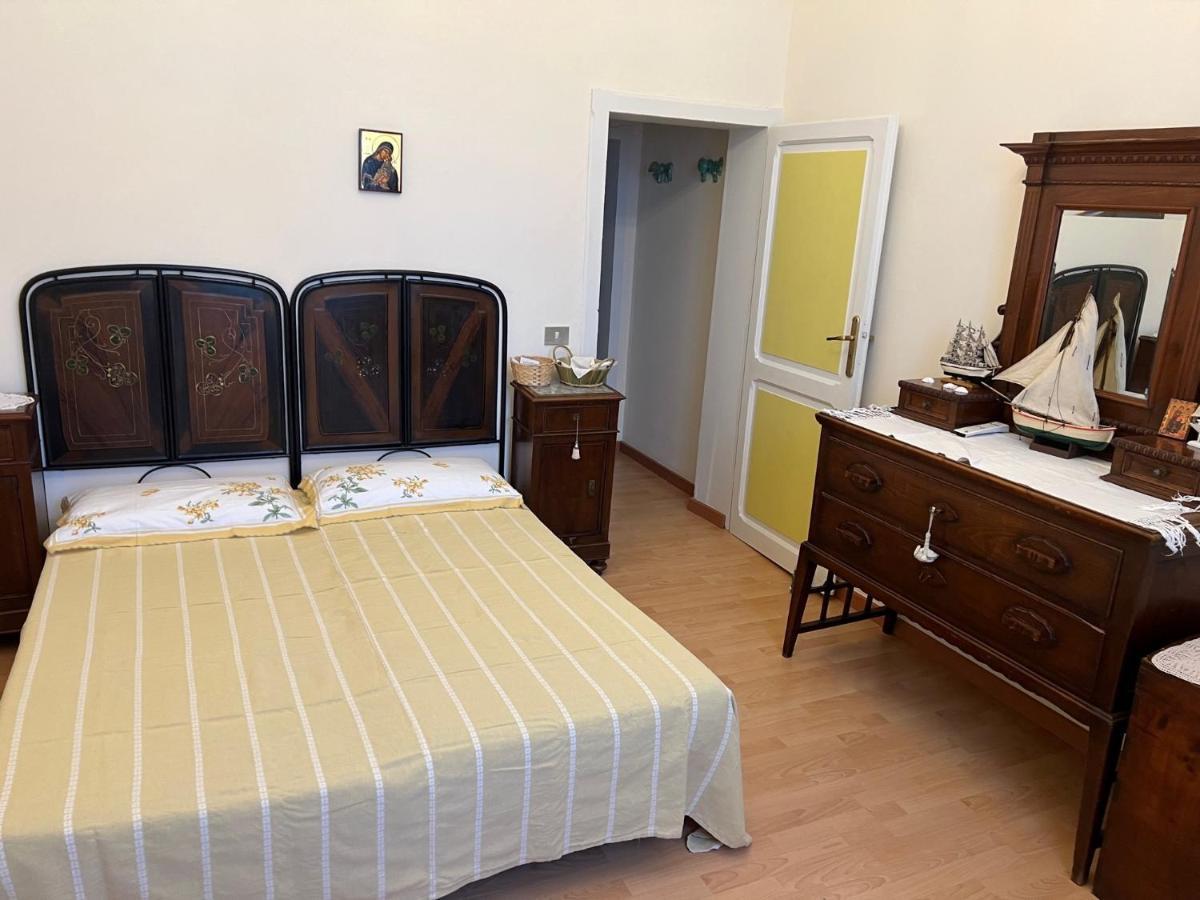 B&B I Tre Gatti 佩萨罗 外观 照片